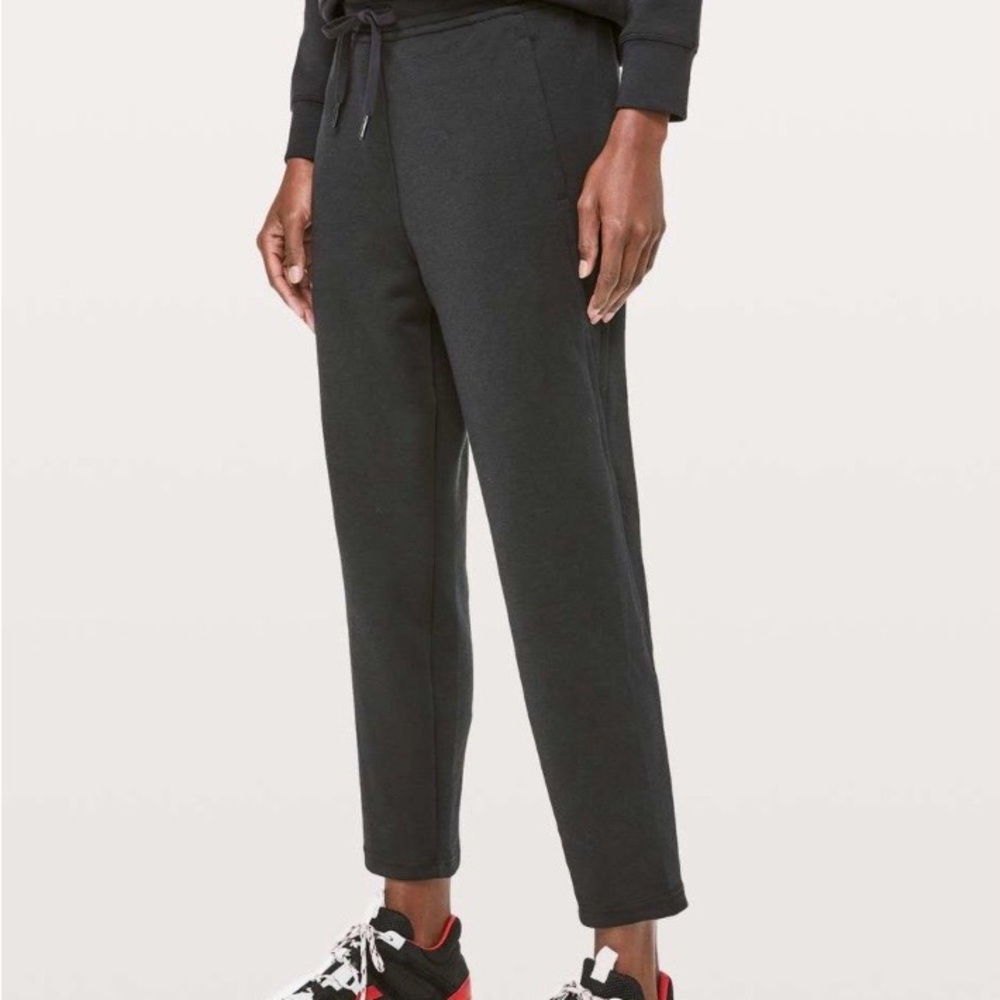 lululemon Women’s City Sleek Sweatpant Tencel Active Jogger 25" Black Size 8